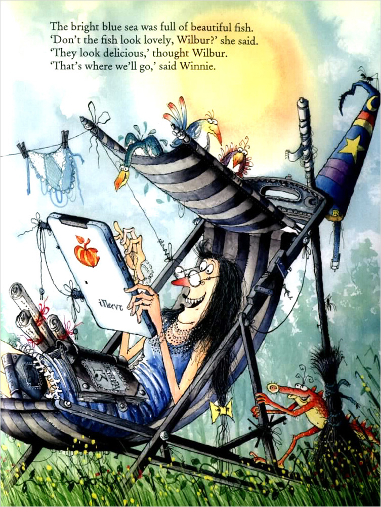 Winnie the Witch : Winnie Under the Sea (Paperback with story and music CD)
